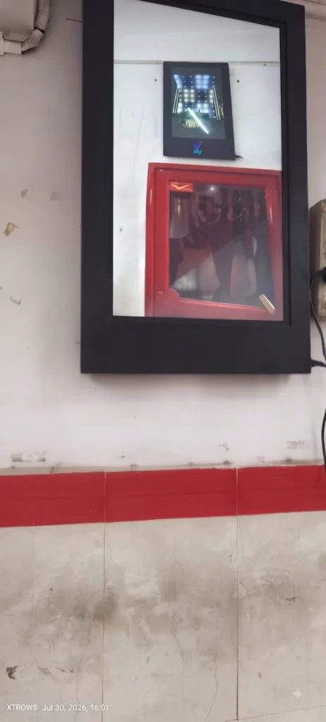 XTROWS Wall-Mount Commercial Display — view 2