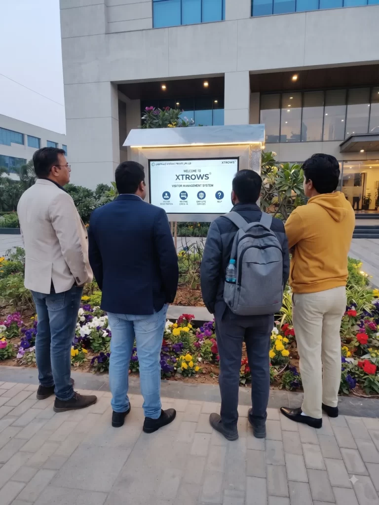 XTROWS Outdoor Kiosk — view 12