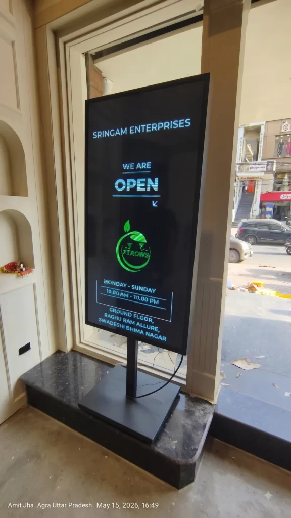 XTROWS P3 LED Standee — view 10